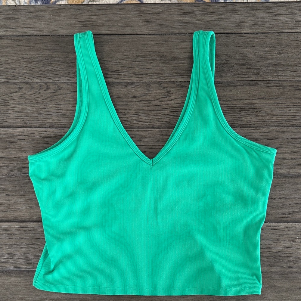 5/$20 GAP Fit size L green rib knit top w/integrated bra, v-neck front & back.